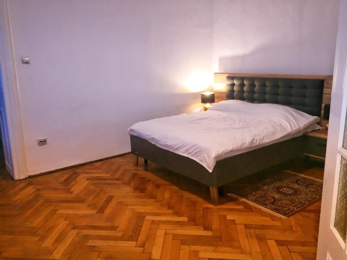 Piata Sfatului Residence Brasov Luaran gambar